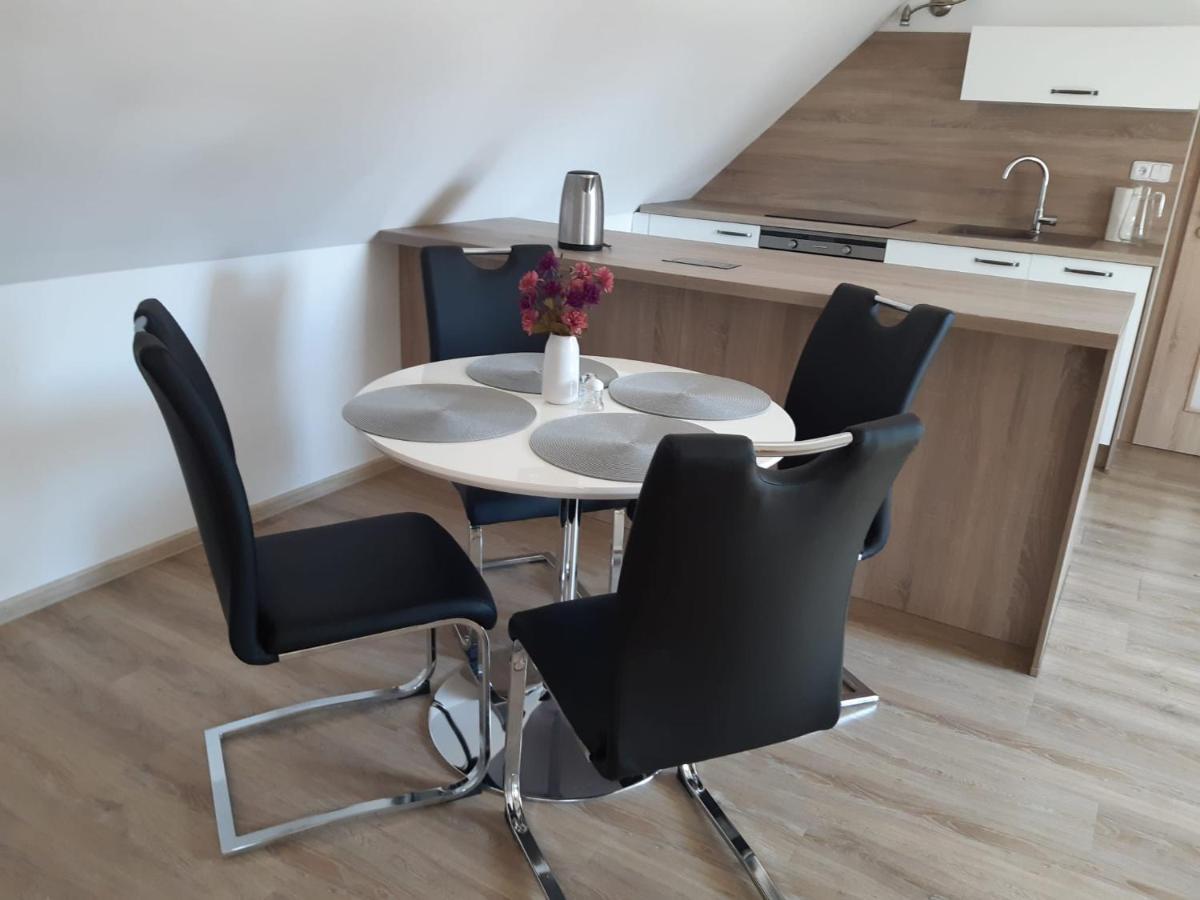 Martinuv Dvur Appartement Plzeň Buitenkant foto