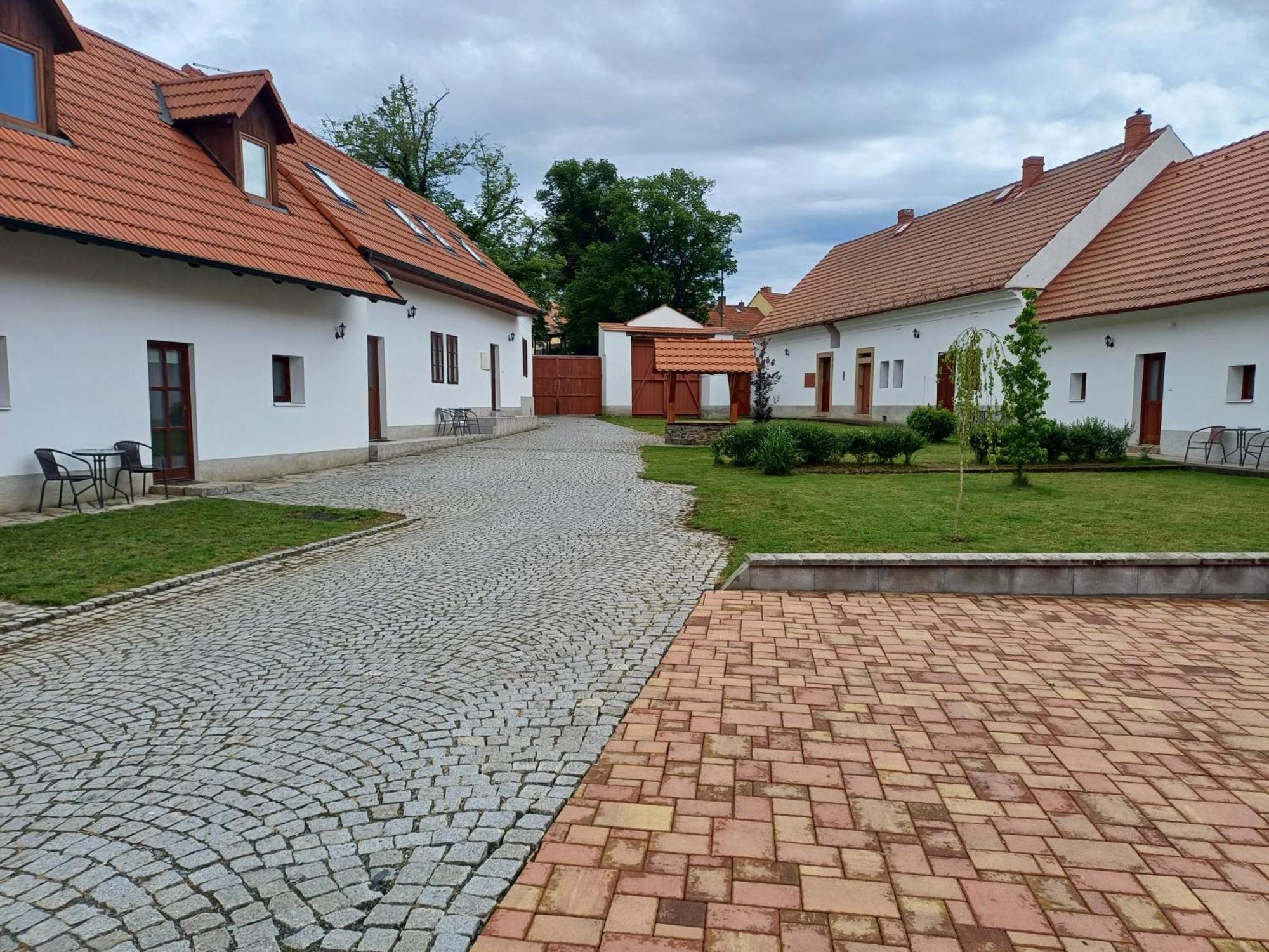 Martinuv Dvur Appartement Plzeň Buitenkant foto